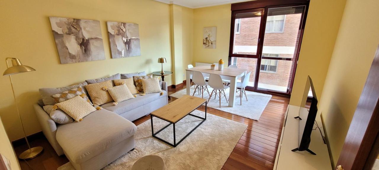 Cozy Yellow Home In Getxo ภายนอก รูปภาพ